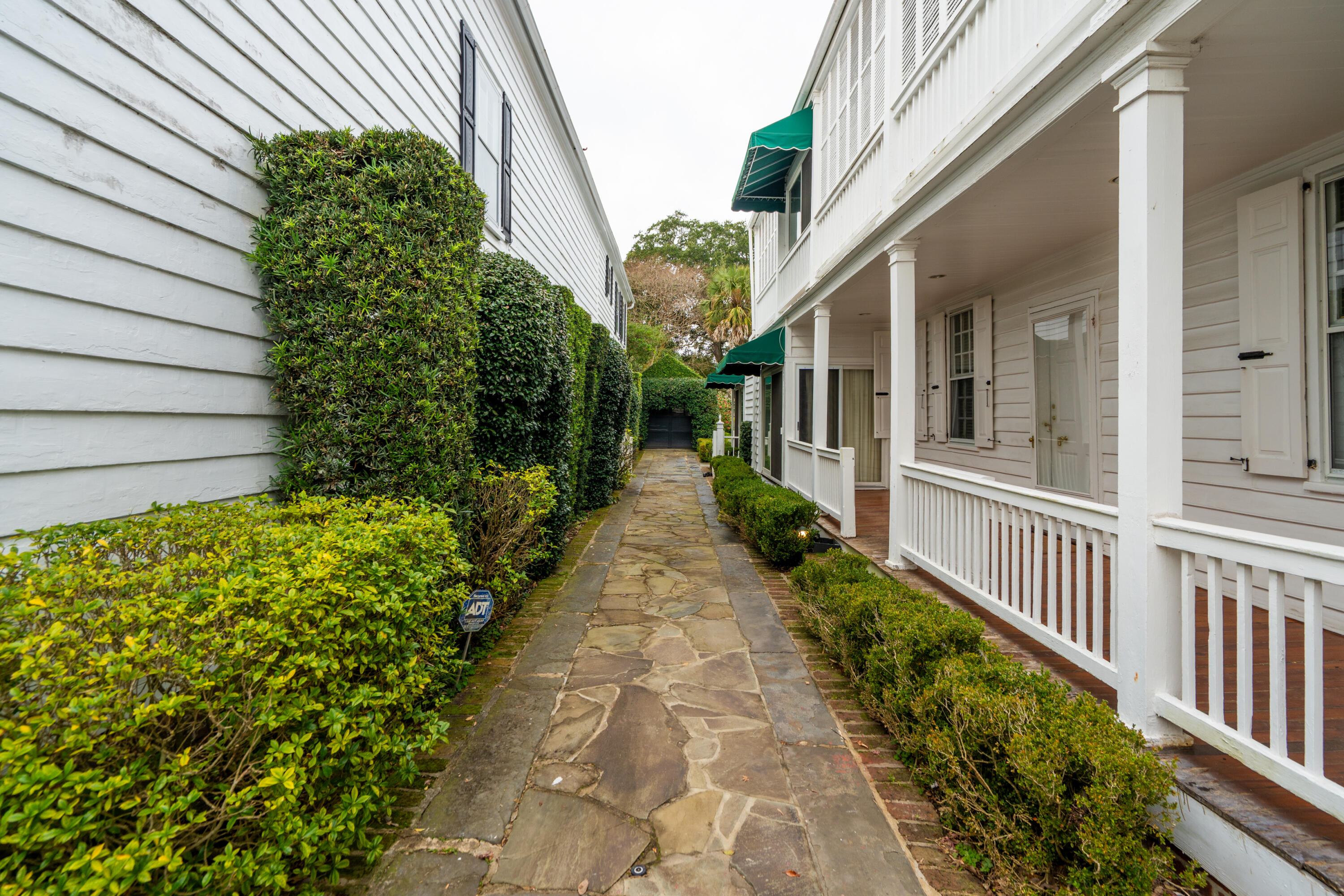 33 Church Street Charleston, SC 29401 - Photo 34 of 47 33ChurchSt-KeenEyeMarketing-051