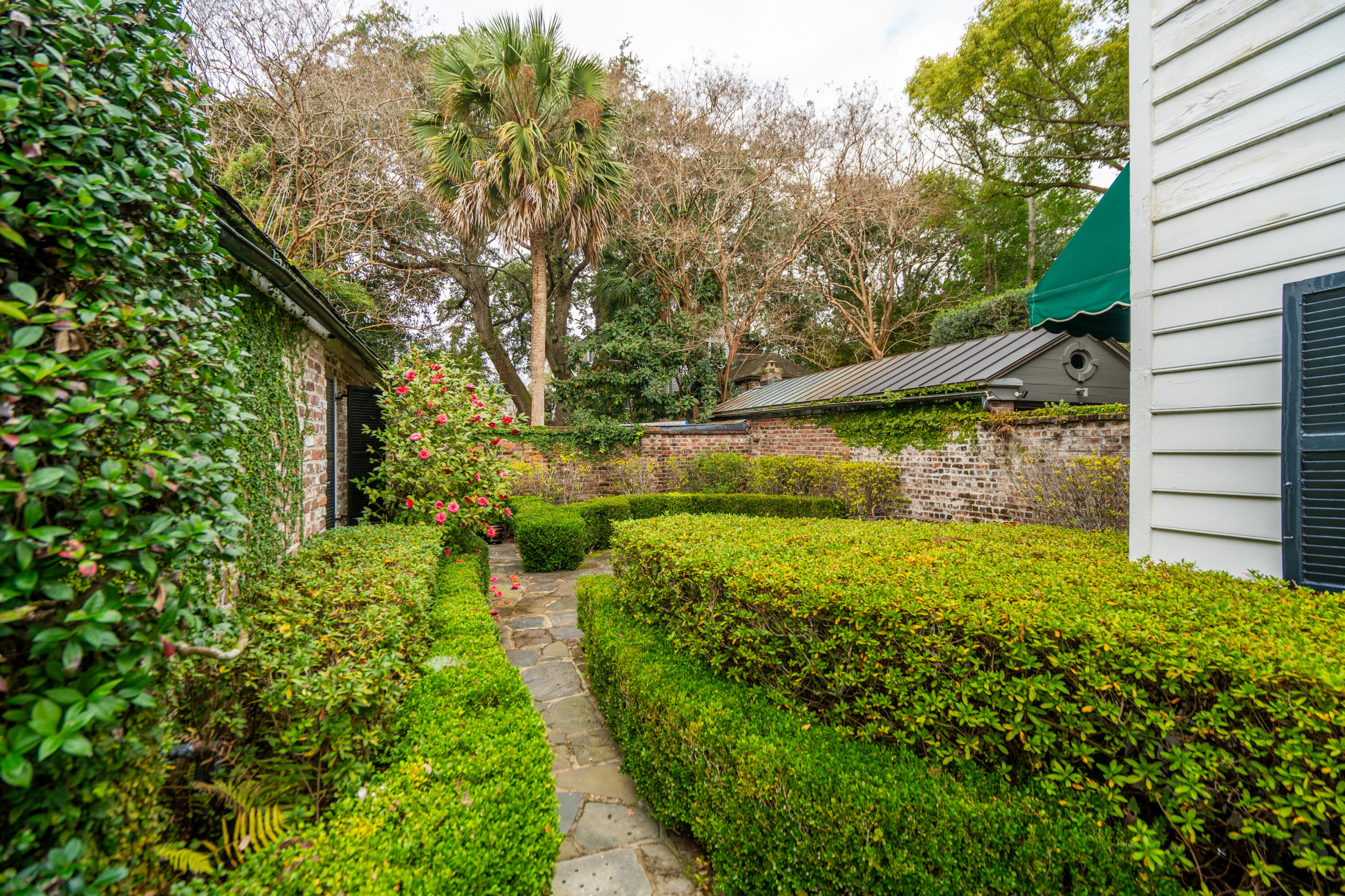 33 Church Street Charleston, SC 29401 - Photo 37 of 47 33ChurchSt-KeenEyeMarketing-054