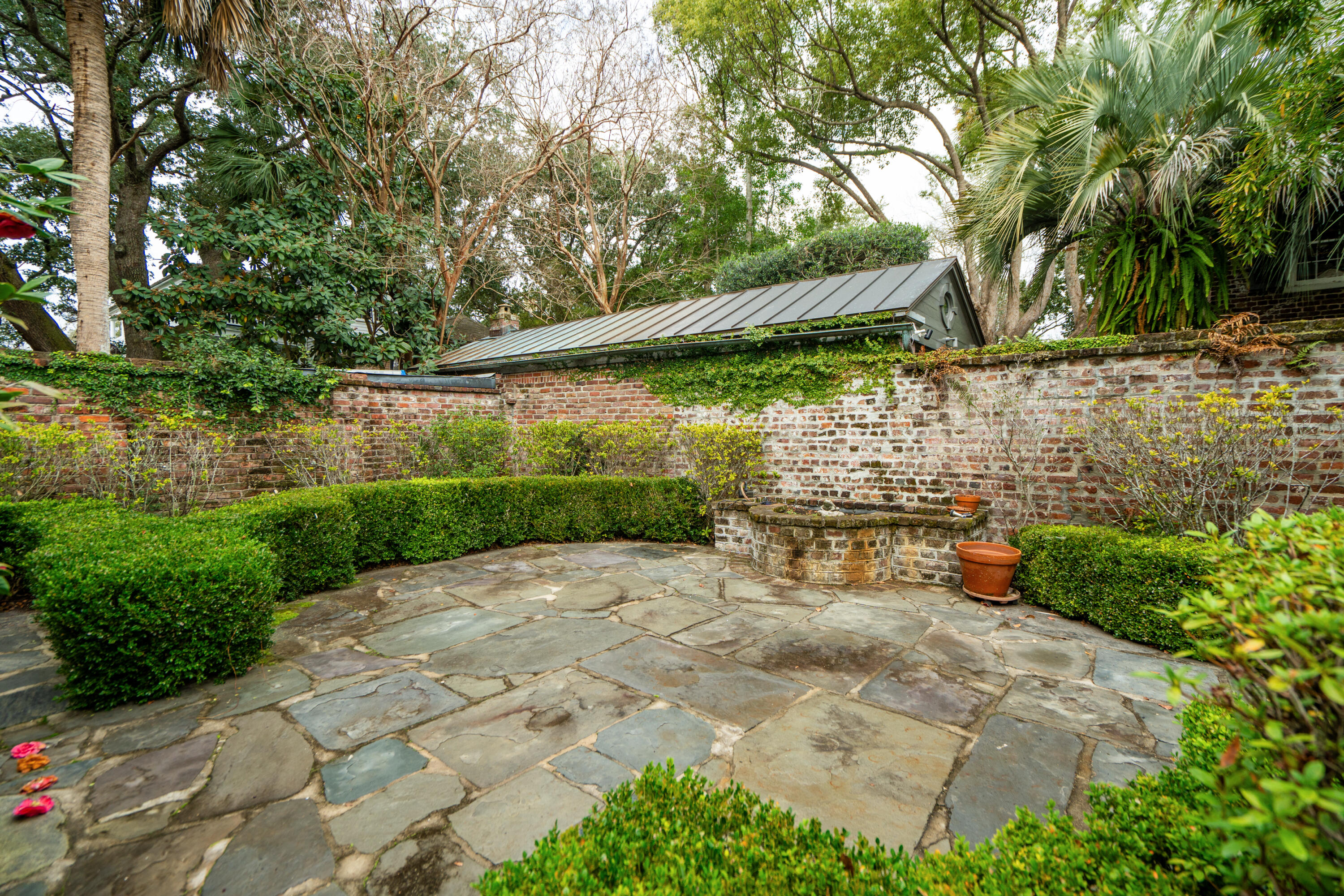 33 Church Street Charleston, SC 29401 - Photo 38 of 47 33ChurchSt-KeenEyeMarketing-057