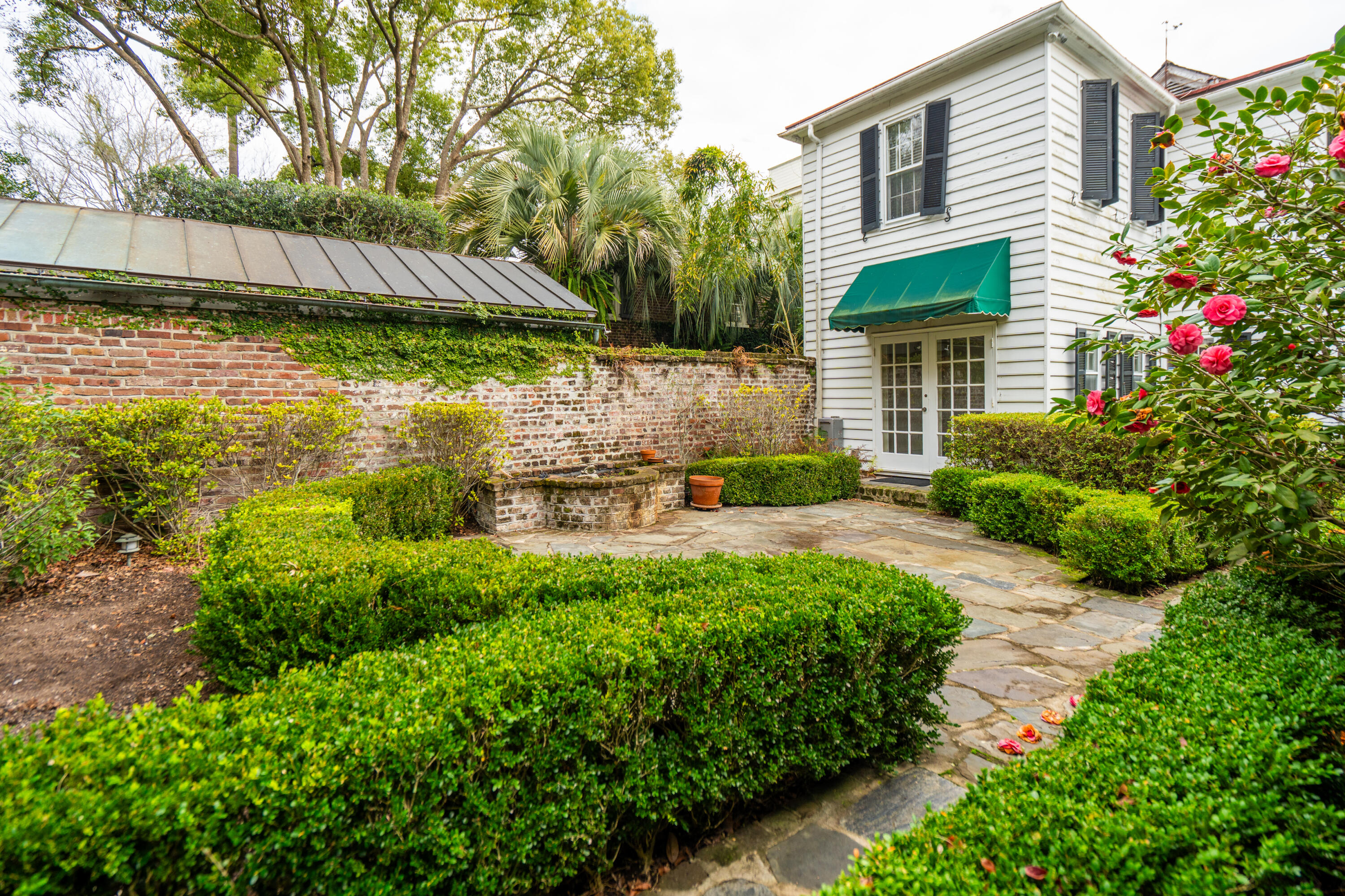 33 Church Street Charleston, SC 29401 - Photo 39 of 47 33ChurchSt-KeenEyeMarketing-059