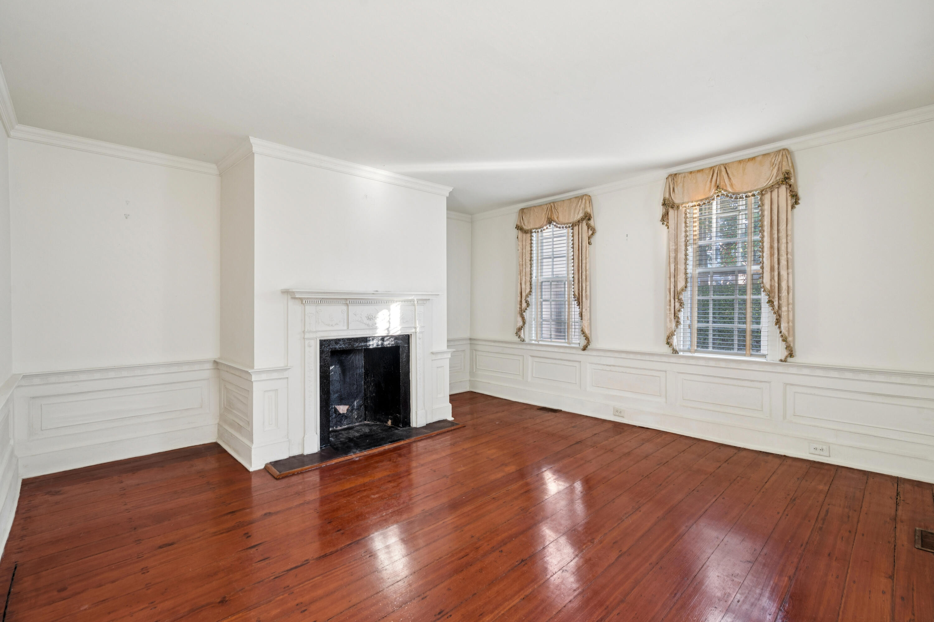 33 Church Street Charleston, SC 29401 - Photo 5 of 47 33ChurchSt-KeenEyeMarketing-013