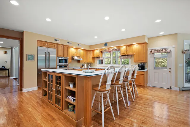 $1,099,000 | 12444 Lake View Drive, Orland Park, IL 60467