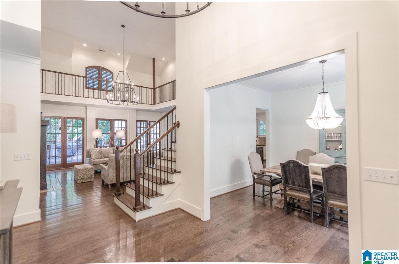 2076 Cahaba Valley Road Pelham, AL 35124 - Photo 4 of 47
