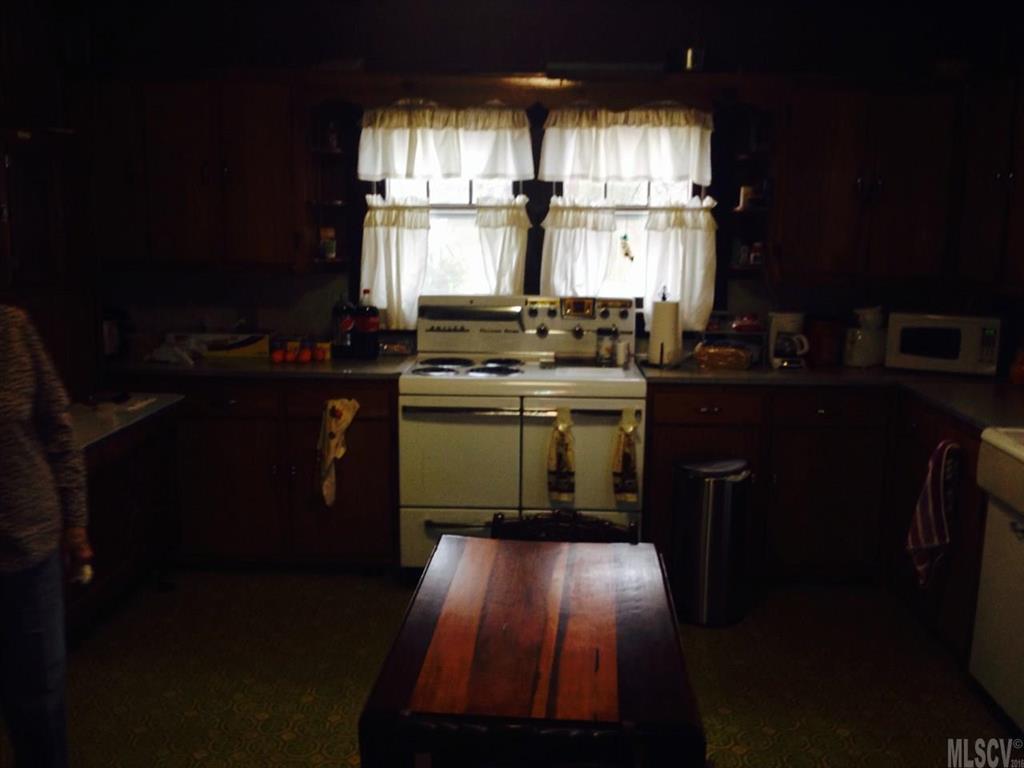 1929 West Maiden Road Maiden, NC 28650 - Photo 8 of 11