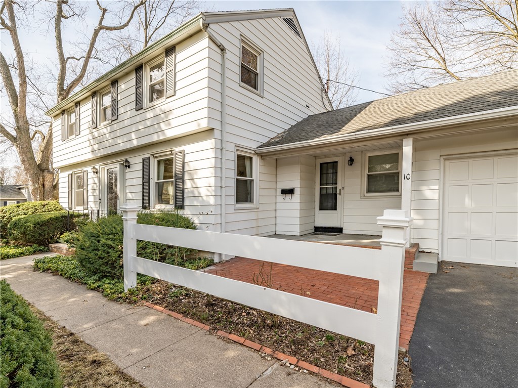 10 Hollyvale Drive Brighton, NY 14618 - Photo 2 of 36