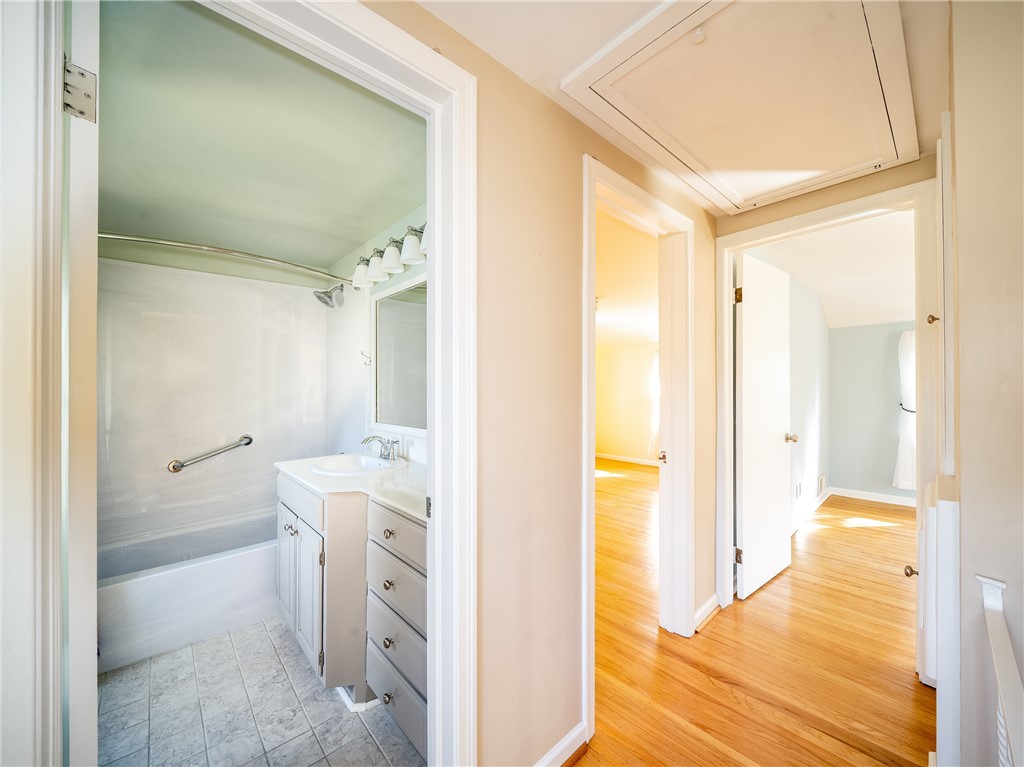 10 Hollyvale Drive Brighton, NY 14618 - Photo 21 of 36