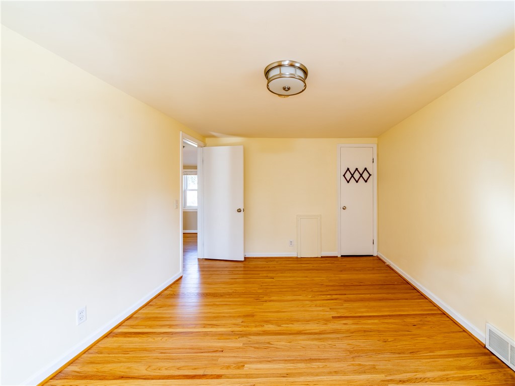 10 Hollyvale Drive Brighton, NY 14618 - Photo 24 of 36