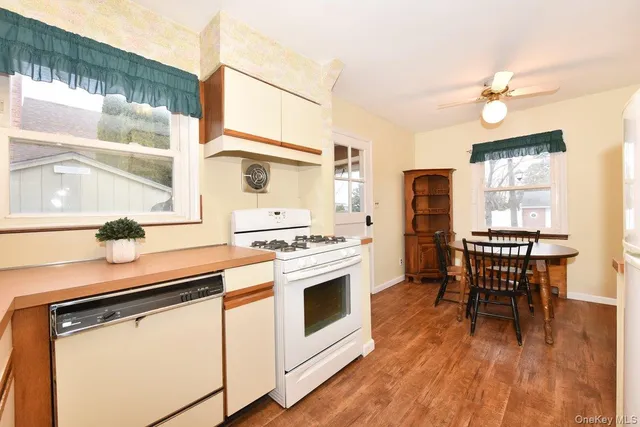 $738,000 | 135 Barwick Boulevard, Mineola, NY 11501