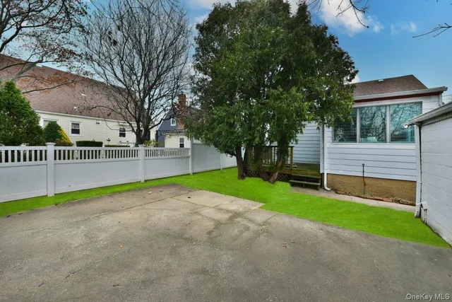 $738,000 | 135 Barwick Boulevard, Mineola, NY 11501