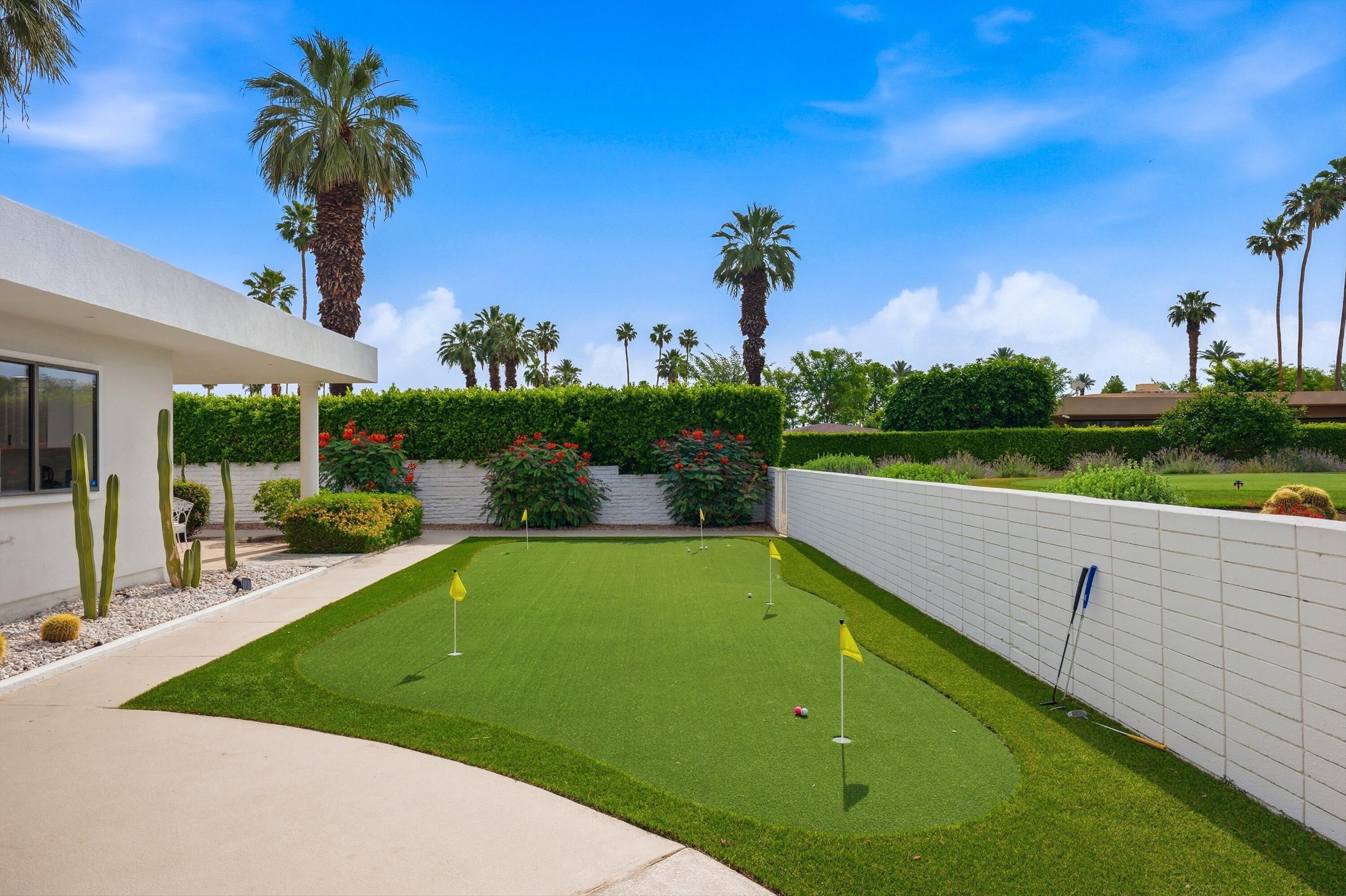71467 Country Club Drive Rancho Mirage, CA 92270 - Photo 17 of 57 17-Photo-17