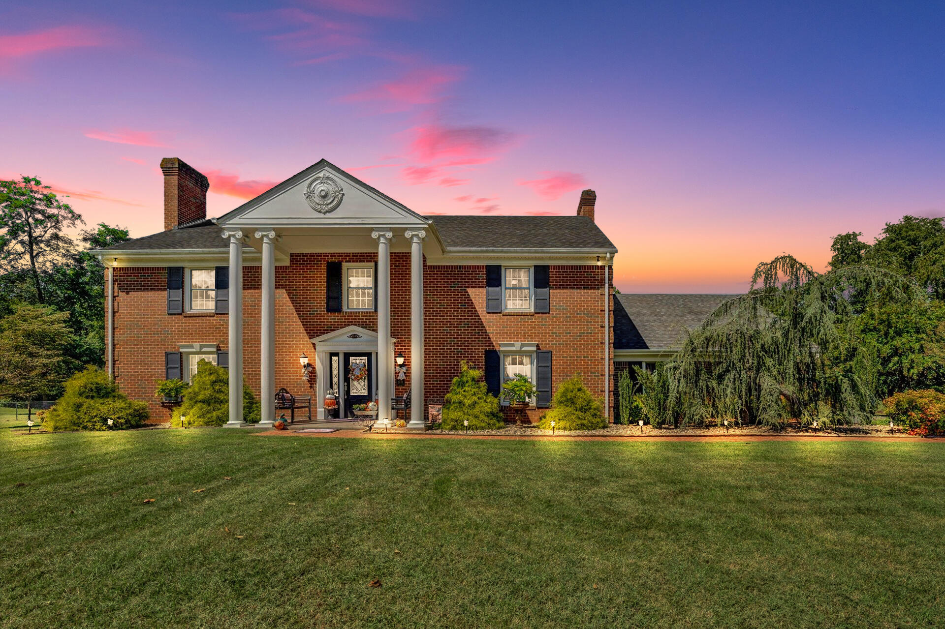 2435 Keagy Road Salem, VA 24153 - Photo 1 of 38 1-091120230143