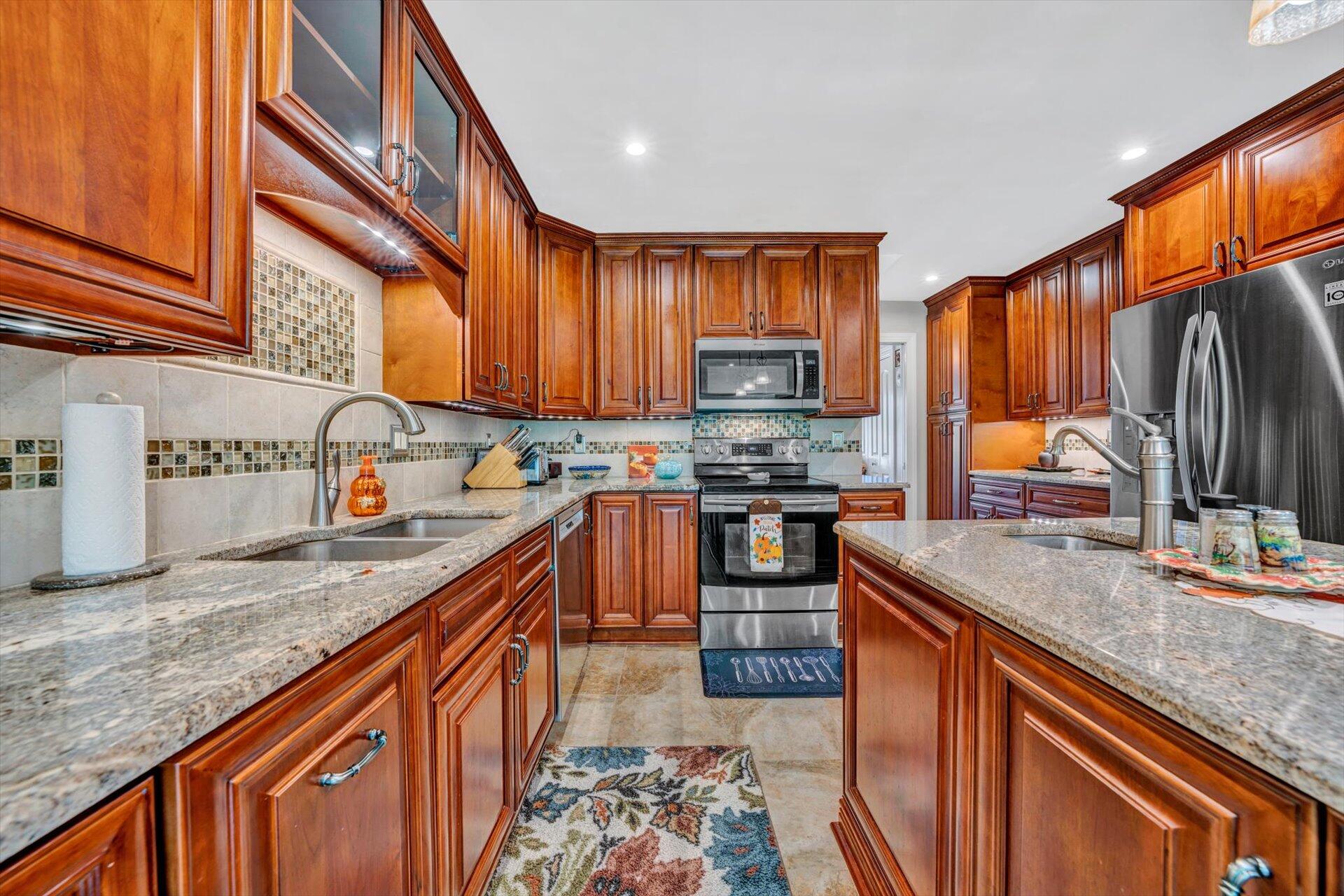 2435 Keagy Road Salem, VA 24153 - Photo 15 of 38 13-091120230112