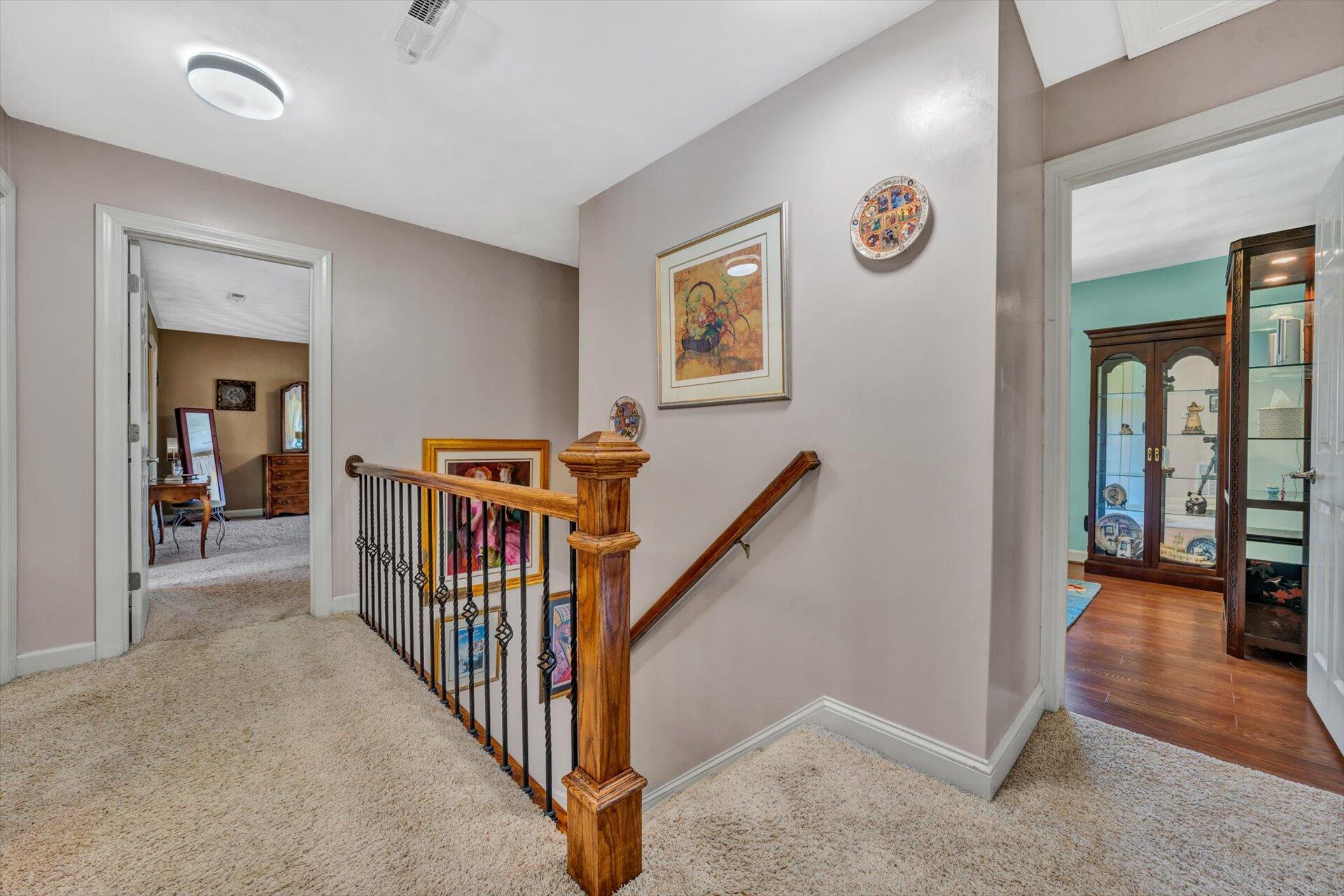 2435 Keagy Road Salem, VA 24153 - Photo 20 of 38 18-091120230090