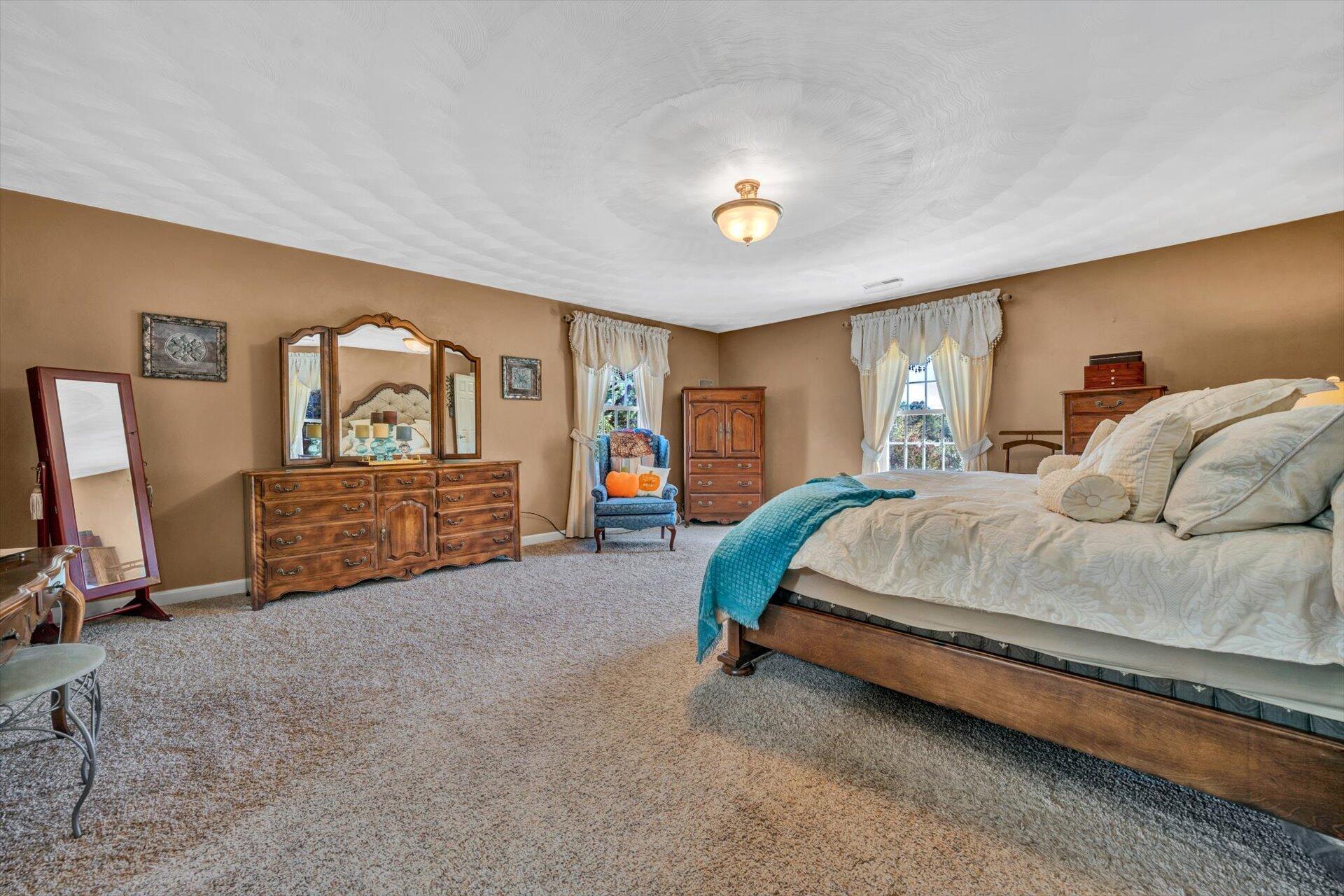 2435 Keagy Road Salem, VA 24153 - Photo 23 of 38 21-091120230093