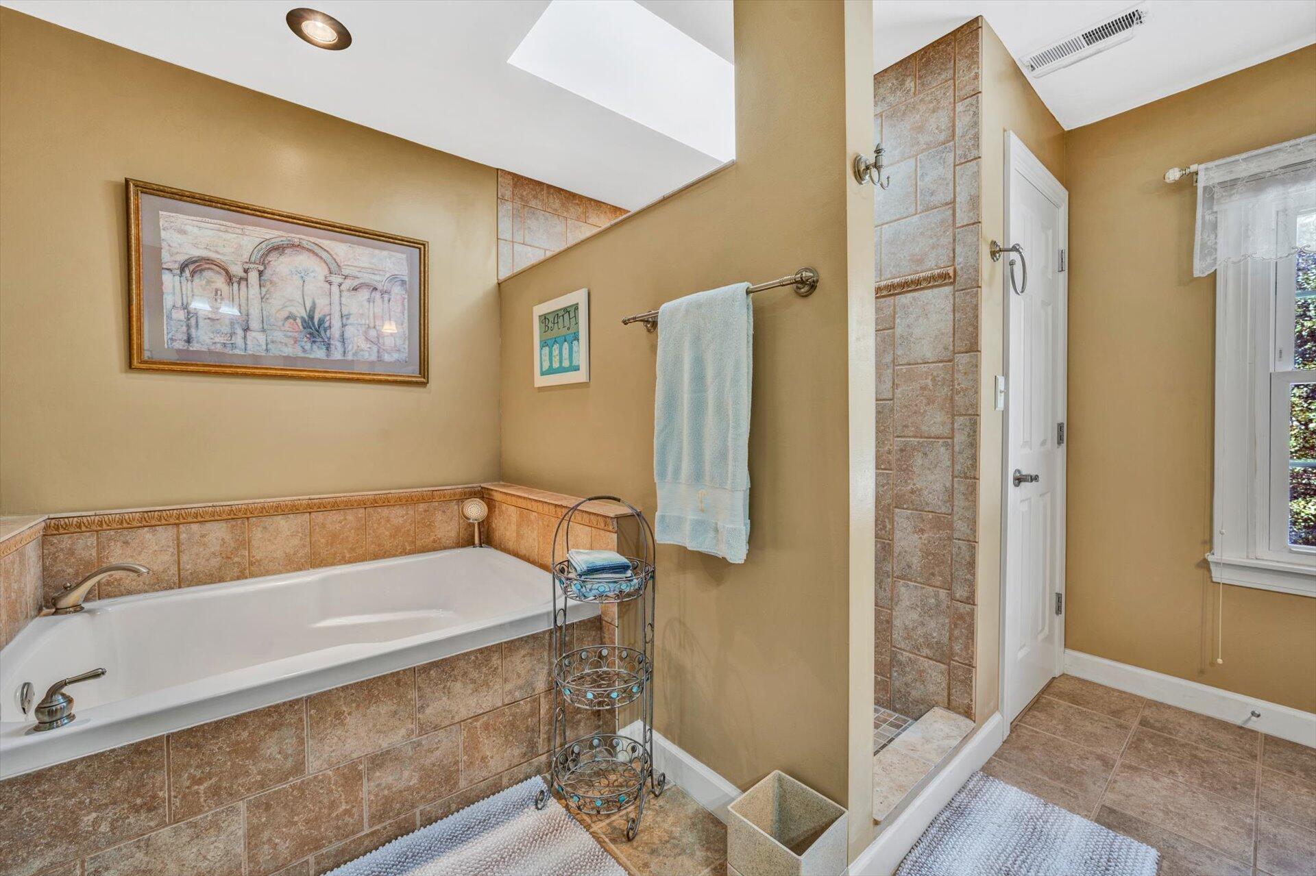 2435 Keagy Road Salem, VA 24153 - Photo 26 of 38 24-091120230097