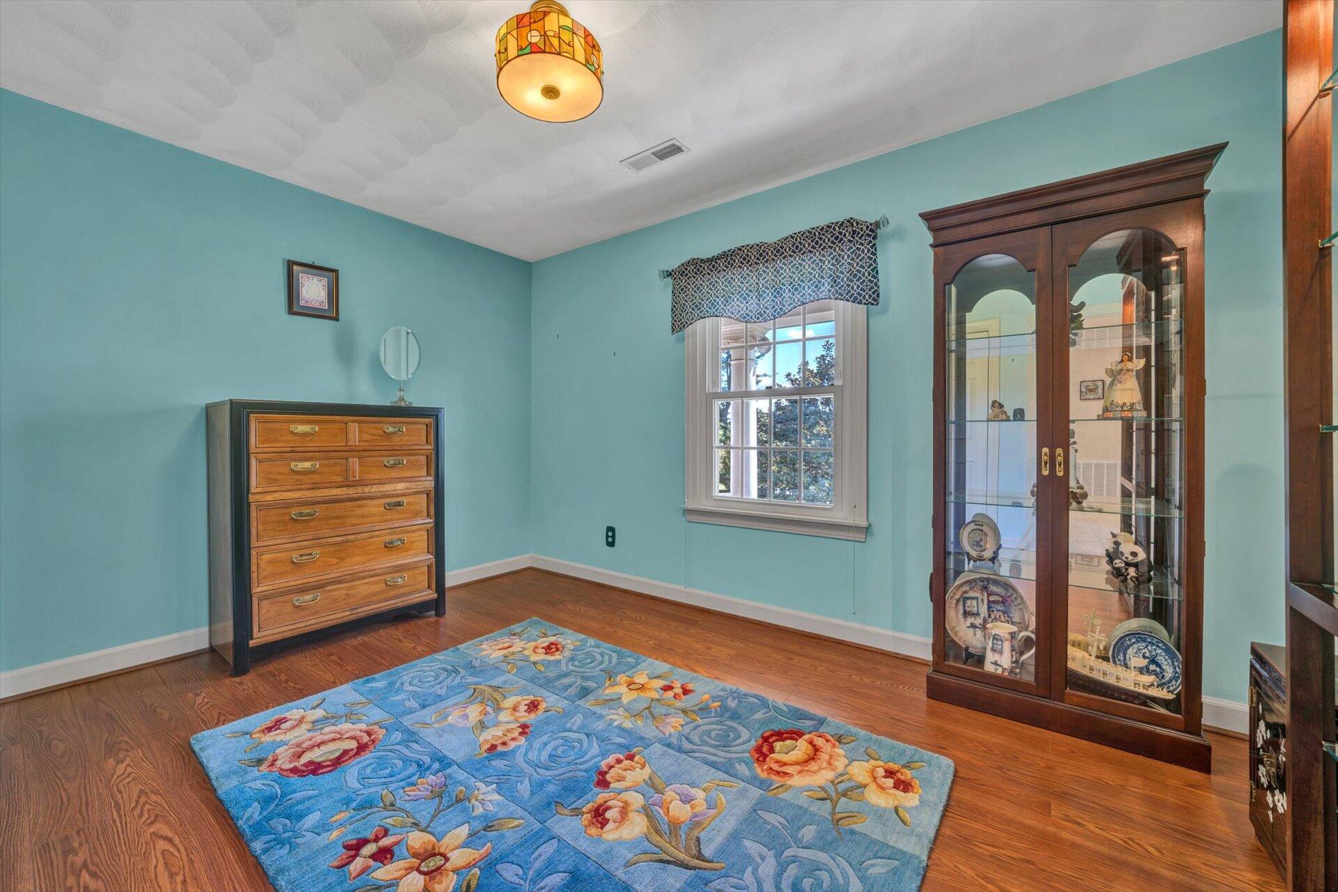 2435 Keagy Road Salem, VA 24153 - Photo 29 of 38 27-091120230103