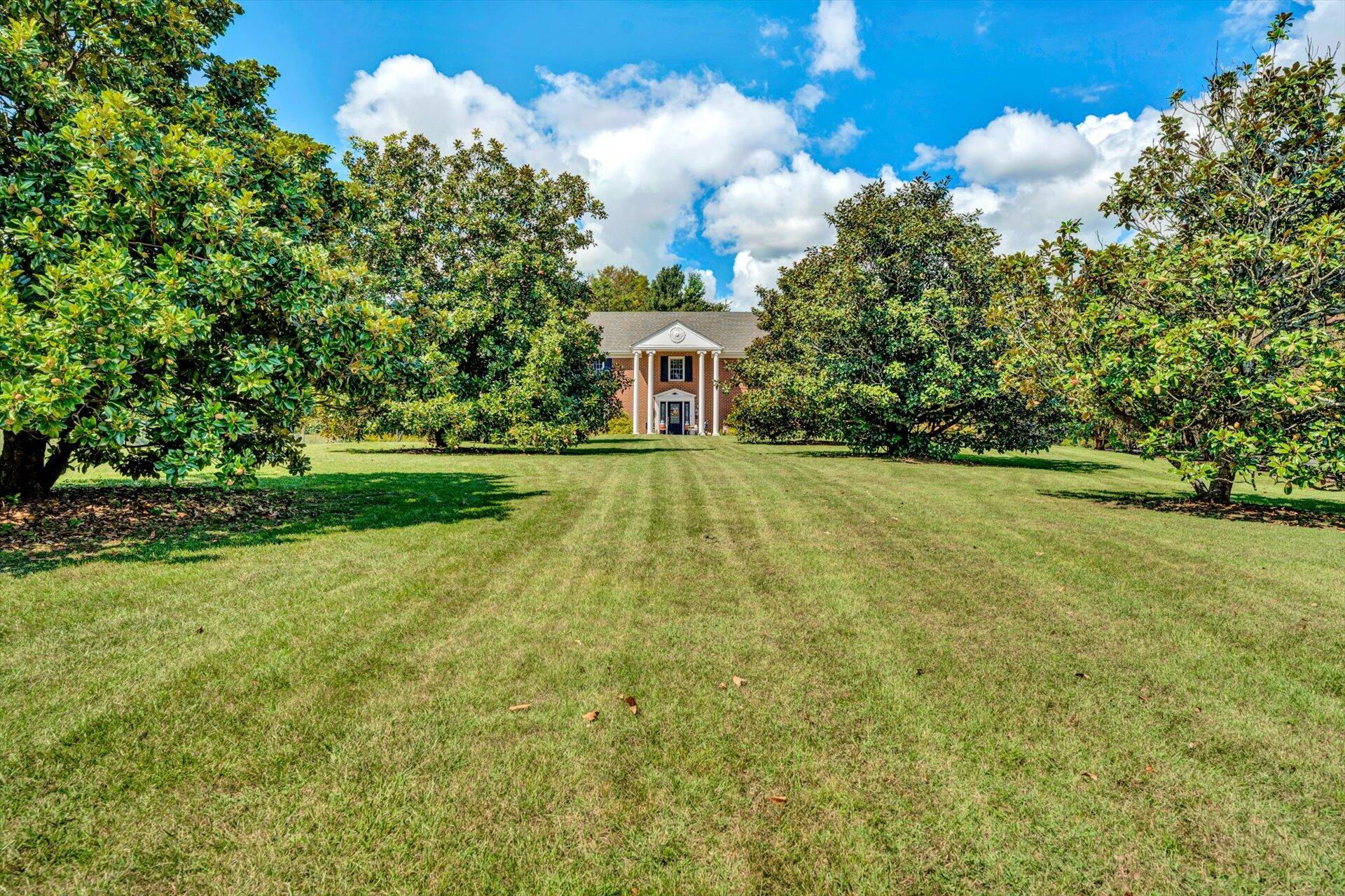 2435 Keagy Road Salem, VA 24153 - Photo 4 of 38 02-091120230146