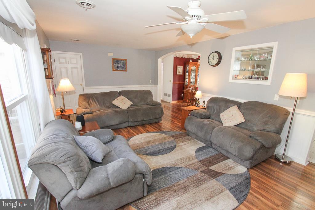 129 North Hills Road Barto, PA 19504 - Photo 23 of 37 Living Room