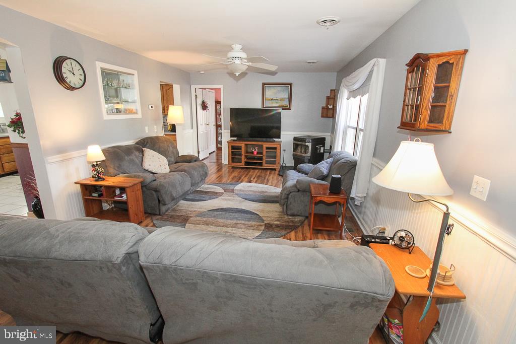 129 North Hills Road Barto, PA 19504 - Photo 25 of 37 Living Room