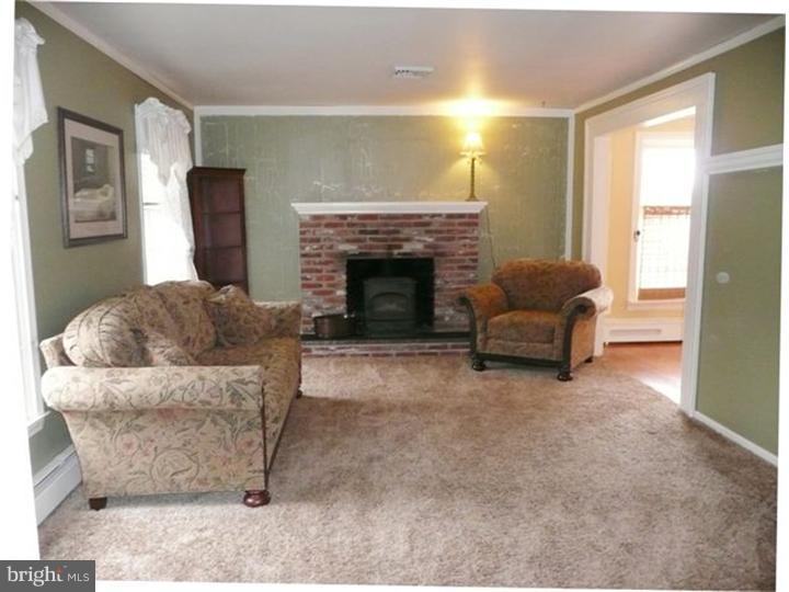 4216 New Hope Road New Hope, PA 18938 - Photo 3 of 25