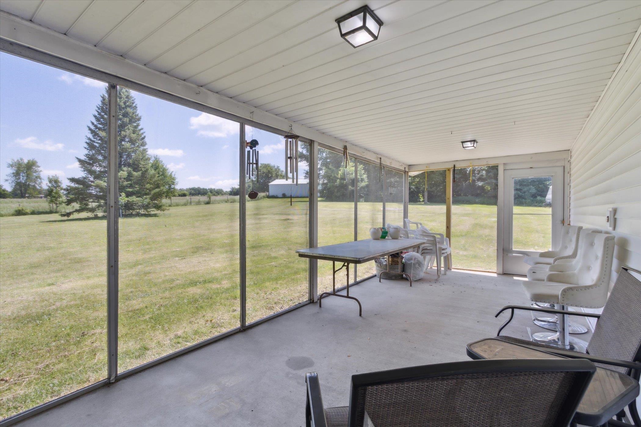 505 East State Line Road Orangeville, IL 61060 - Photo 35 of 58 a view of a interior of the house
