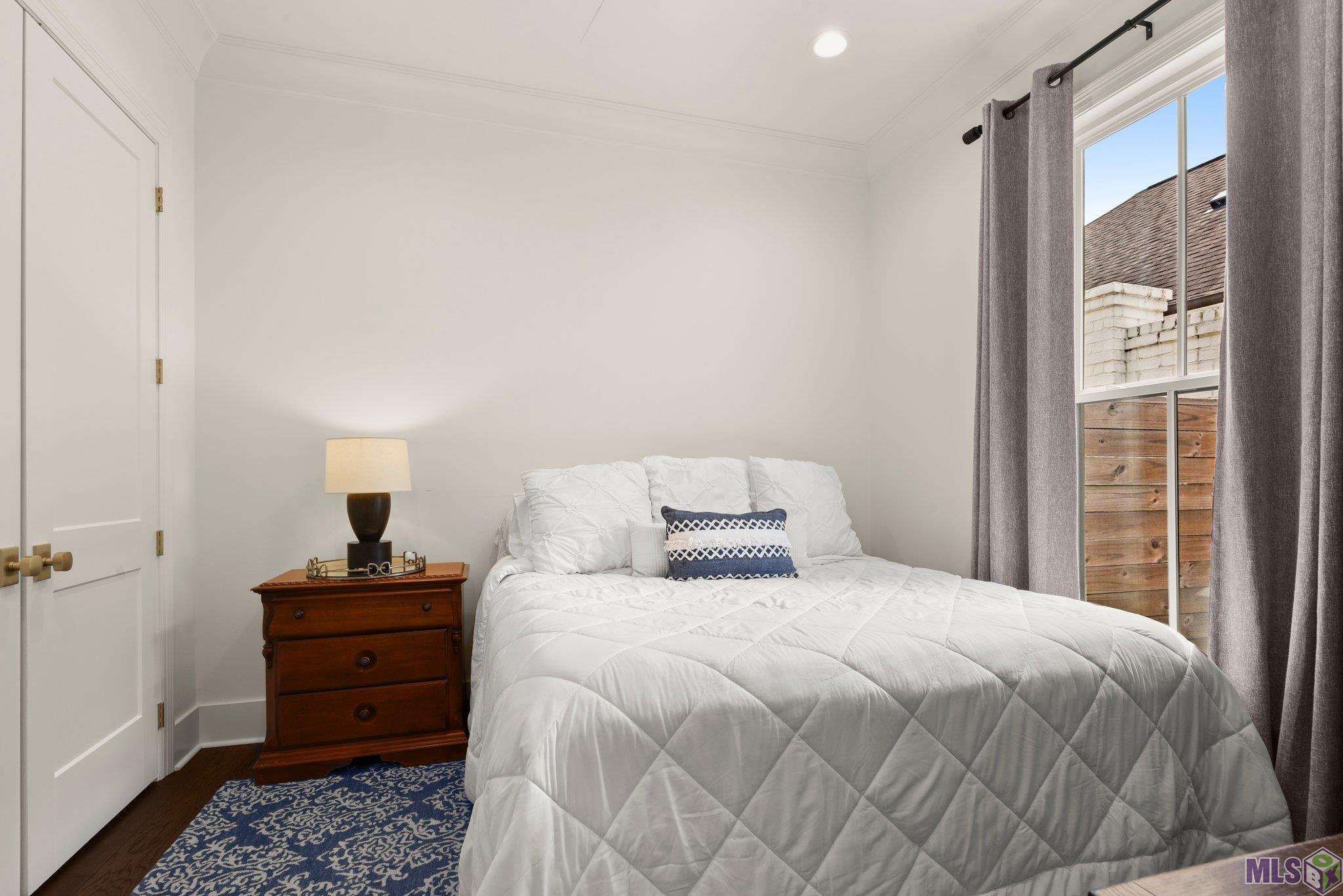 1637 Perkins Road Baton Rouge, LA 70808 - Photo 26 of 41 Guest Bedroom