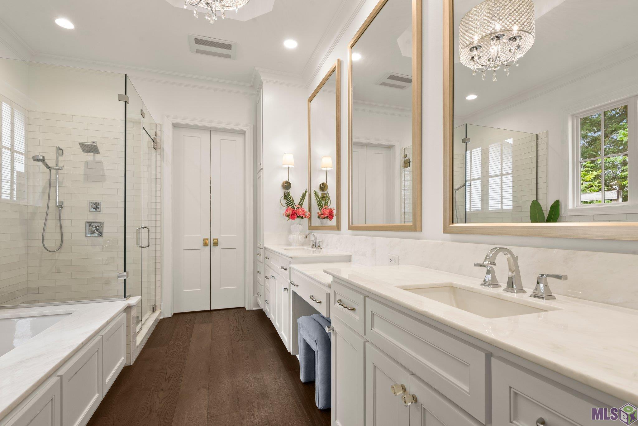 1637 Perkins Road Baton Rouge, LA 70808 - Photo 28 of 41 Master Bathroom
