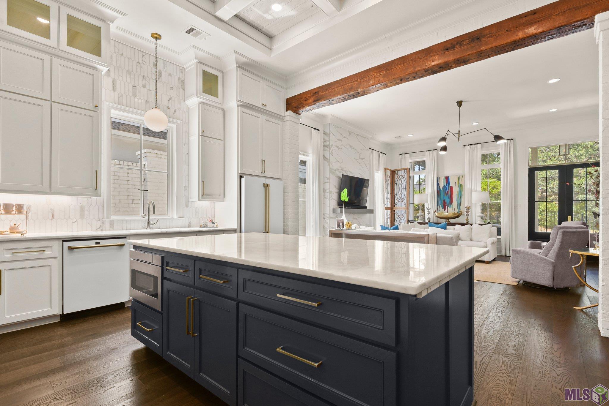 1637 Perkins Road Baton Rouge, LA 70808 - Photo 7 of 41 Kitchen