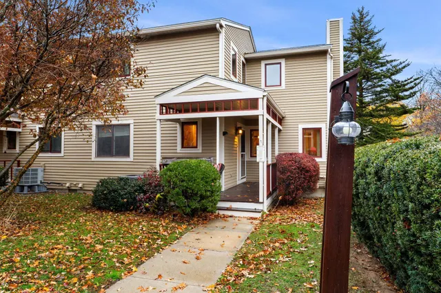 $625,000 | 124 Spinnaker Way, Portsmouth, NH 03801