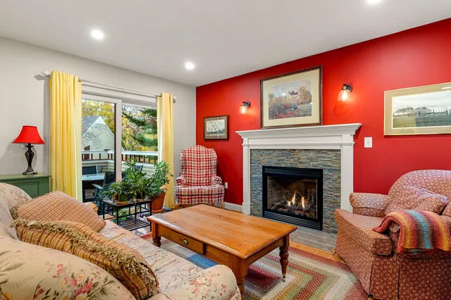 $625,000 | 124 Spinnaker Way, Portsmouth, NH 03801