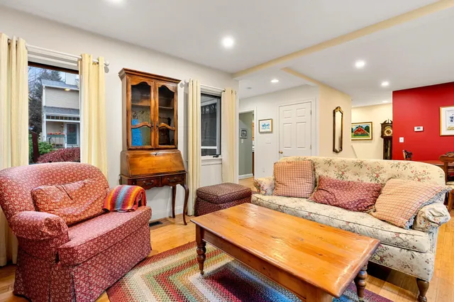 $625,000 | 124 Spinnaker Way, Portsmouth, NH 03801