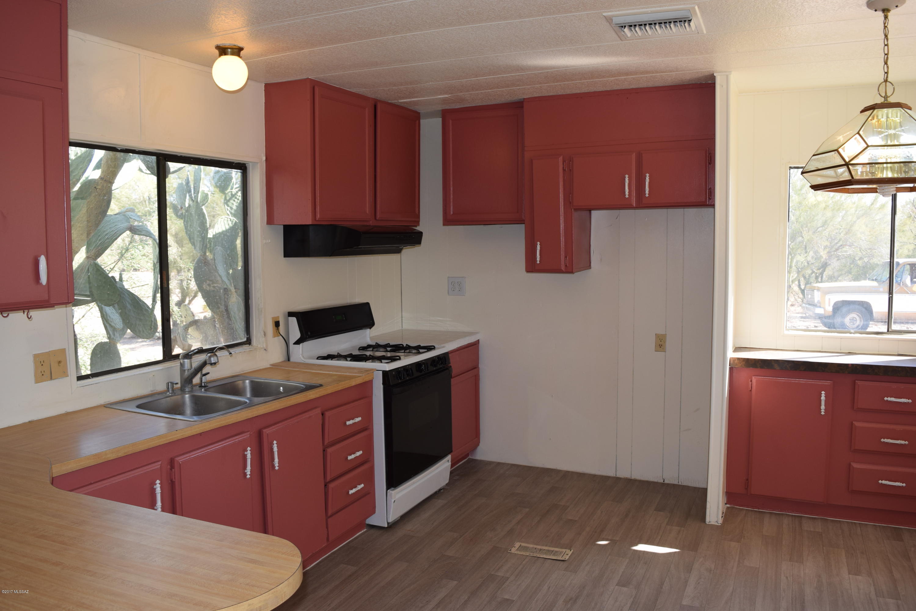 8700 West Bopp Road Tucson, AZ 85735 - Photo 1 of 20