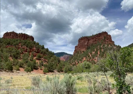 a view of a large building