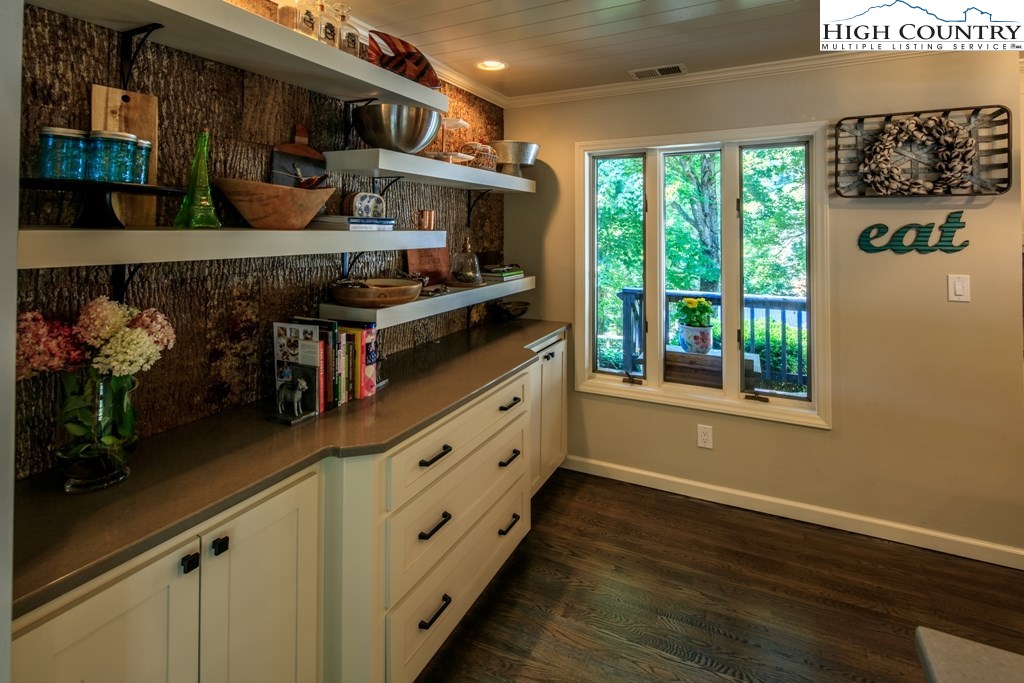 150 King's Ridge Road Boone, NC 28607 - Photo 8 of 25 Gallery Image 8