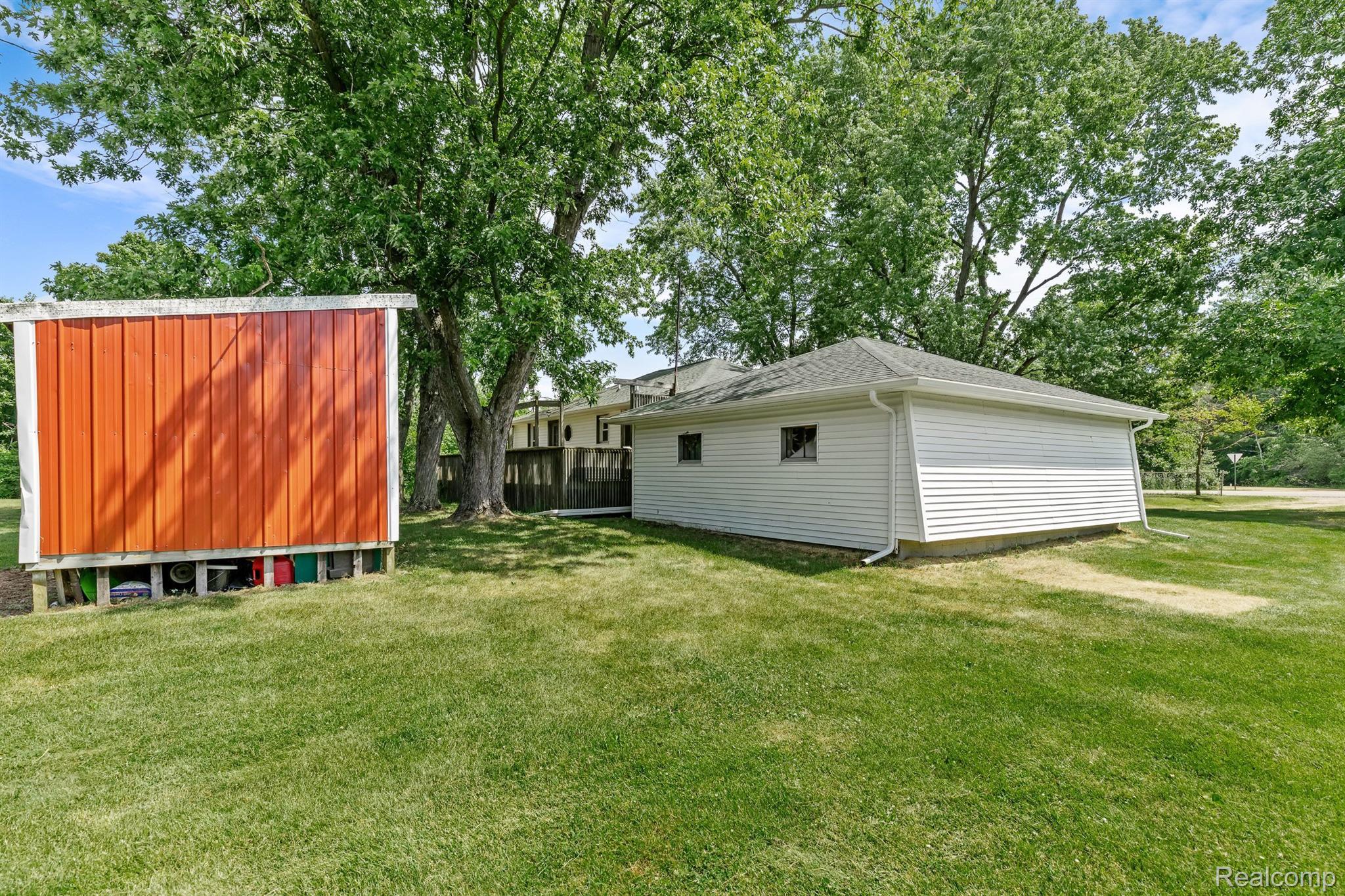 9356 South Lewis Road Vassar, MI 48768 - Photo 33 of 40 Garage and Open Shed