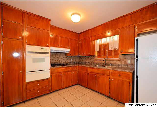 3208 Goldcrest Way Southwest Birmingham, AL 35211 - Photo 7 of 17