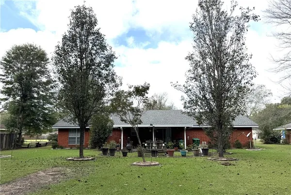 $184,000 | 1606 Meadowlea Street, Bogalusa, LA 70427