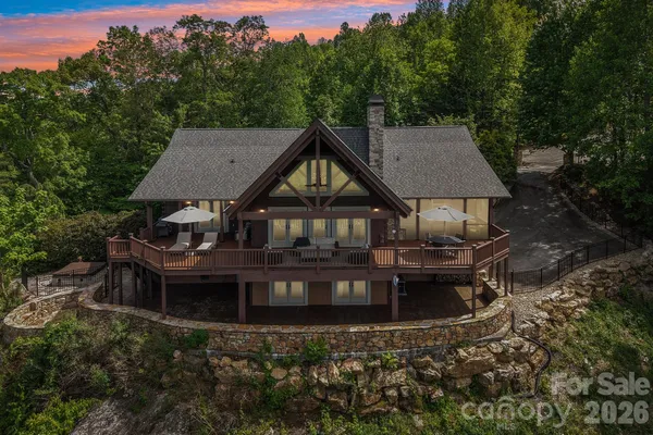 $2,450,000 | 1072 Corsica Lane, Saluda, NC 28773