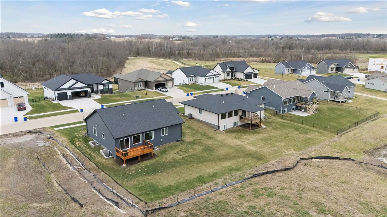 1018 High Rdg Trail Solon, IA 52333 - Photo 39 of 44 Gallery Image 39