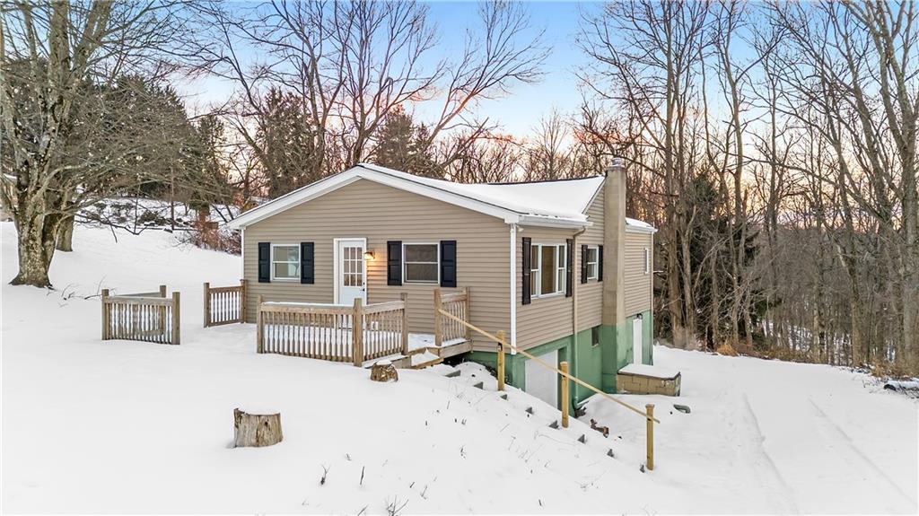 428 Mars Road Mars, PA 16046 - Photo 3 of 29 Gallery Image 3