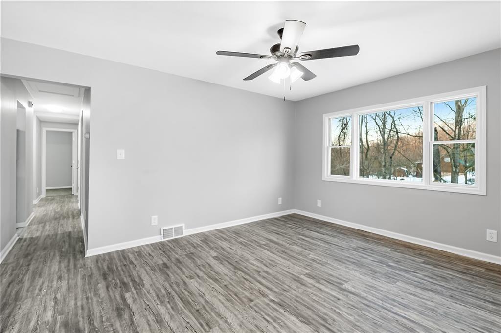 428 Mars Road Mars, PA 16046 - Photo 5 of 29 Gallery Image 5