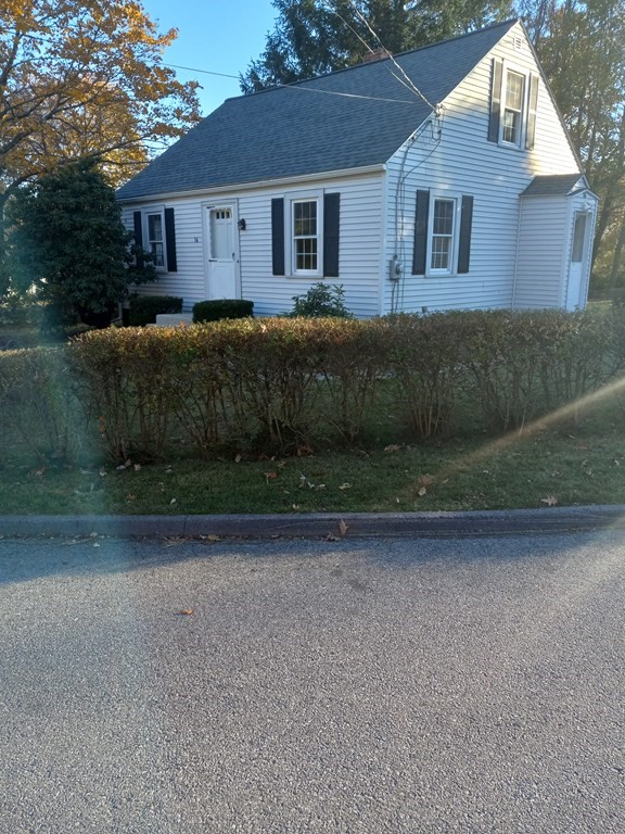 16 Highland Park Road Rutland, MA 01543 - Photo 2 of 11