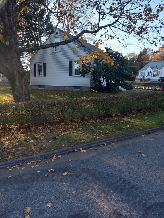 16 Highland Park Road Rutland, MA 01543 - Photo 3 of 11