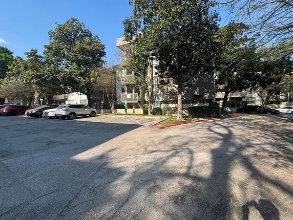 $1,225 | 4859 Cedar Springs Road, Unit 150, Dallas, TX 75219