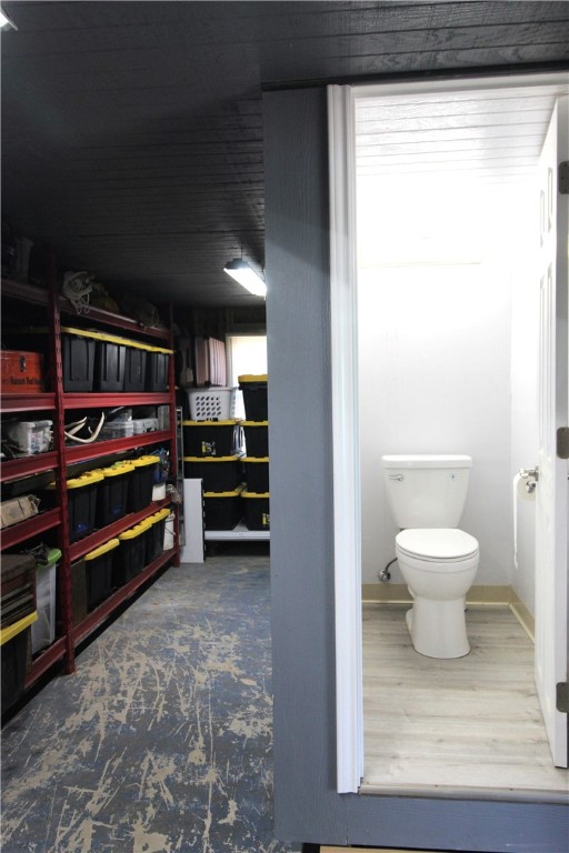 189 Sailfish Drive Rockport, TX 78382 - Photo 33 of 40 a room with furniture and a gate