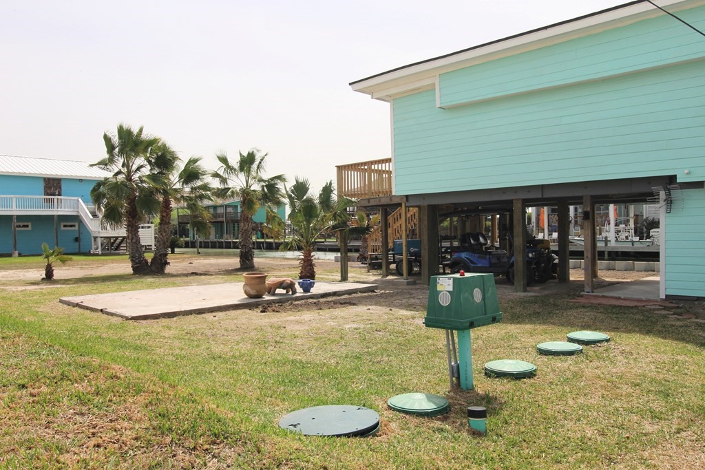 189 Sailfish Drive Rockport, TX 78382 - Photo 6 of 40 a view of a swimming pool with sitting area