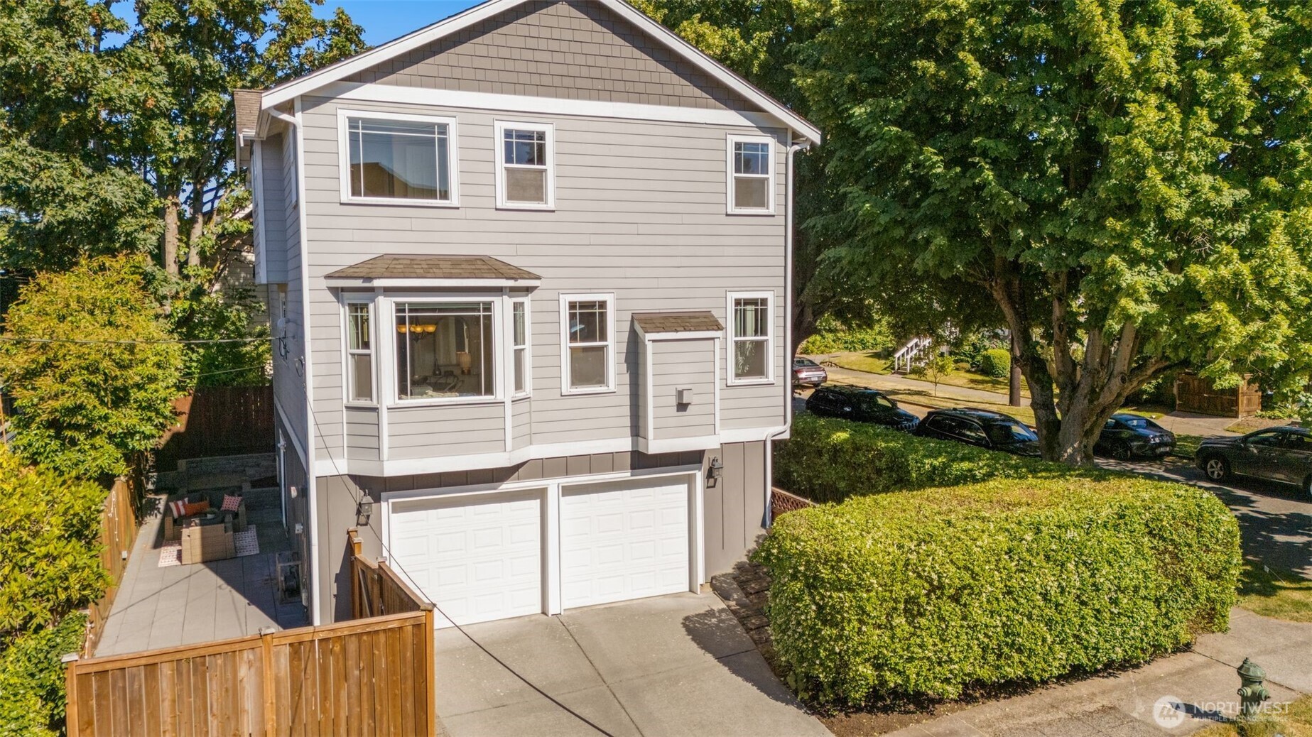 4122 Southwest Walker Street Seattle, WA 98116 - Photo 33 of 35