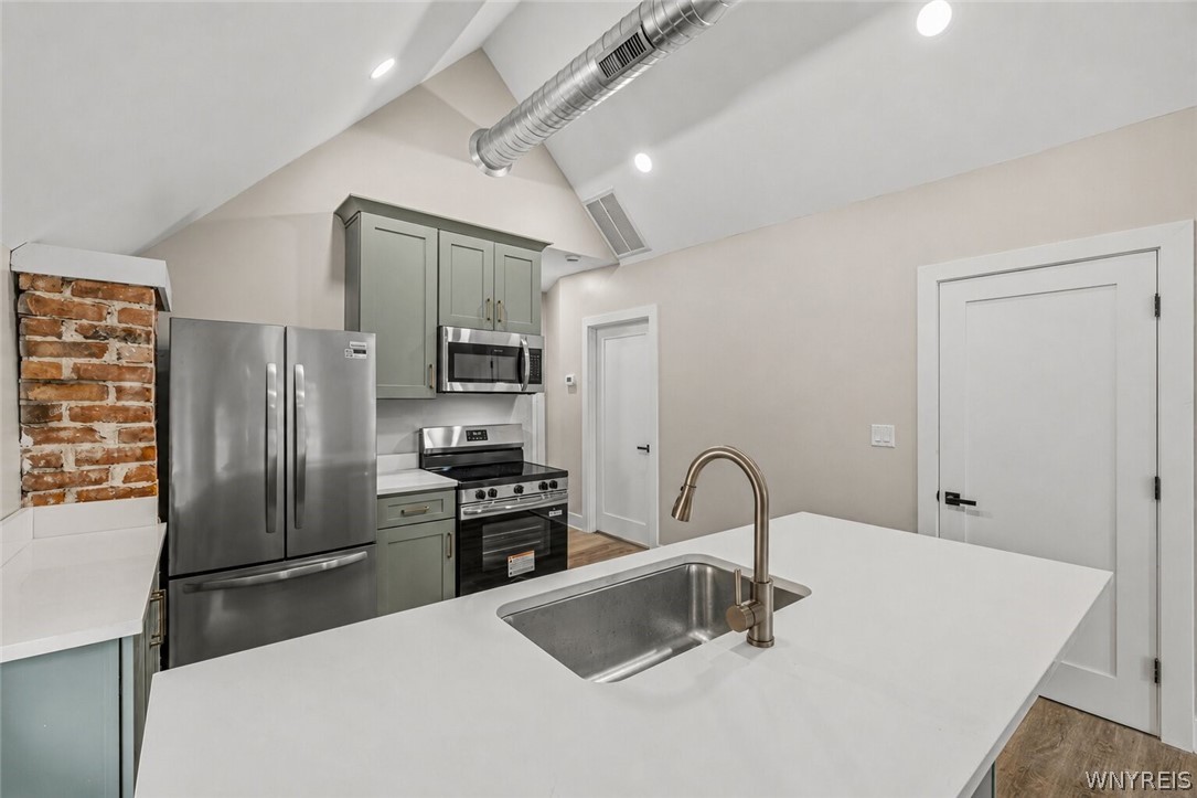 428 Normal Avenue Buffalo, NY 14213 - Photo 4 of 35