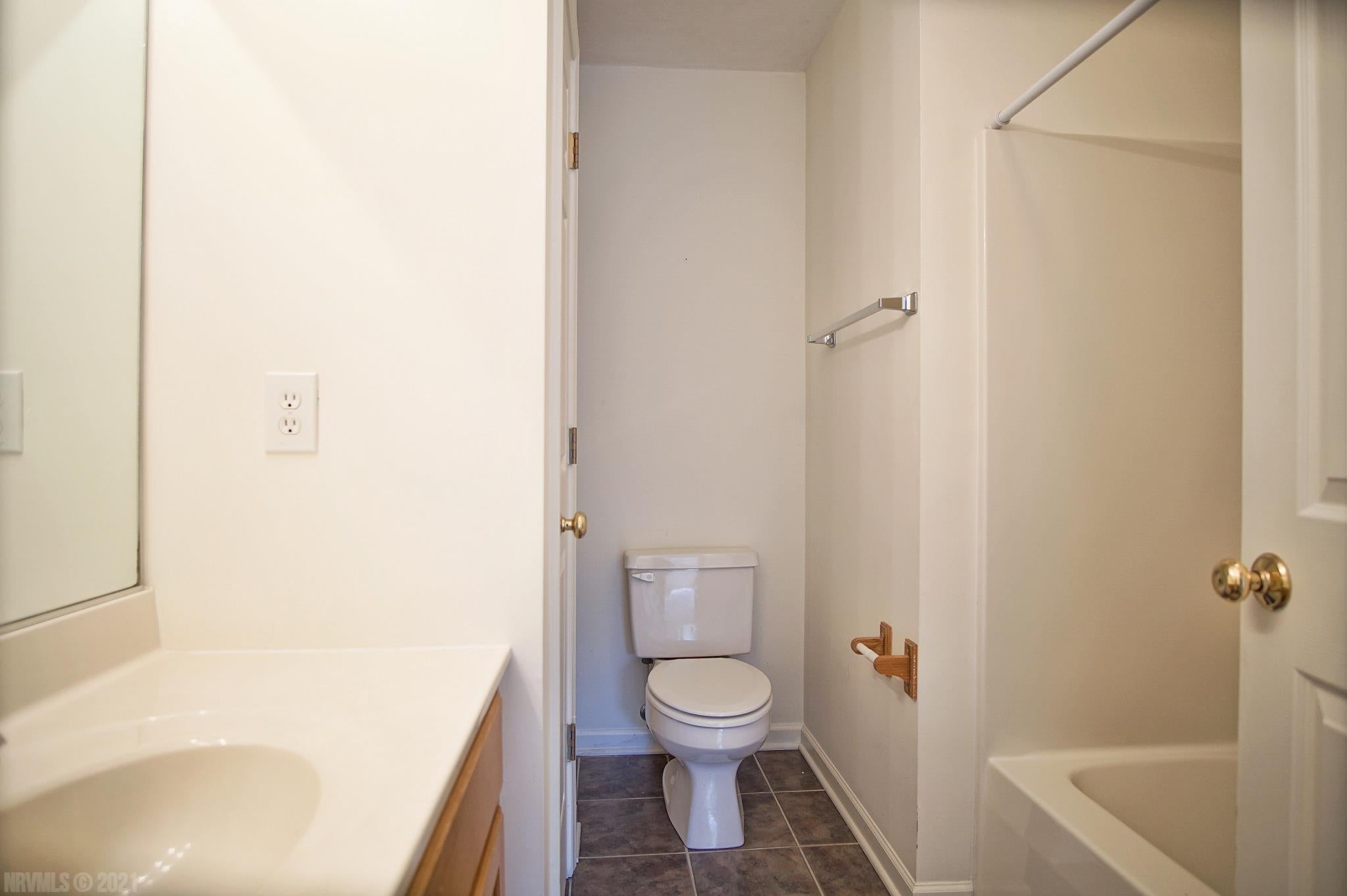 660 Republic Road Christiansburg, VA 24073 - Photo 23 of 36 Gallery Image 23
