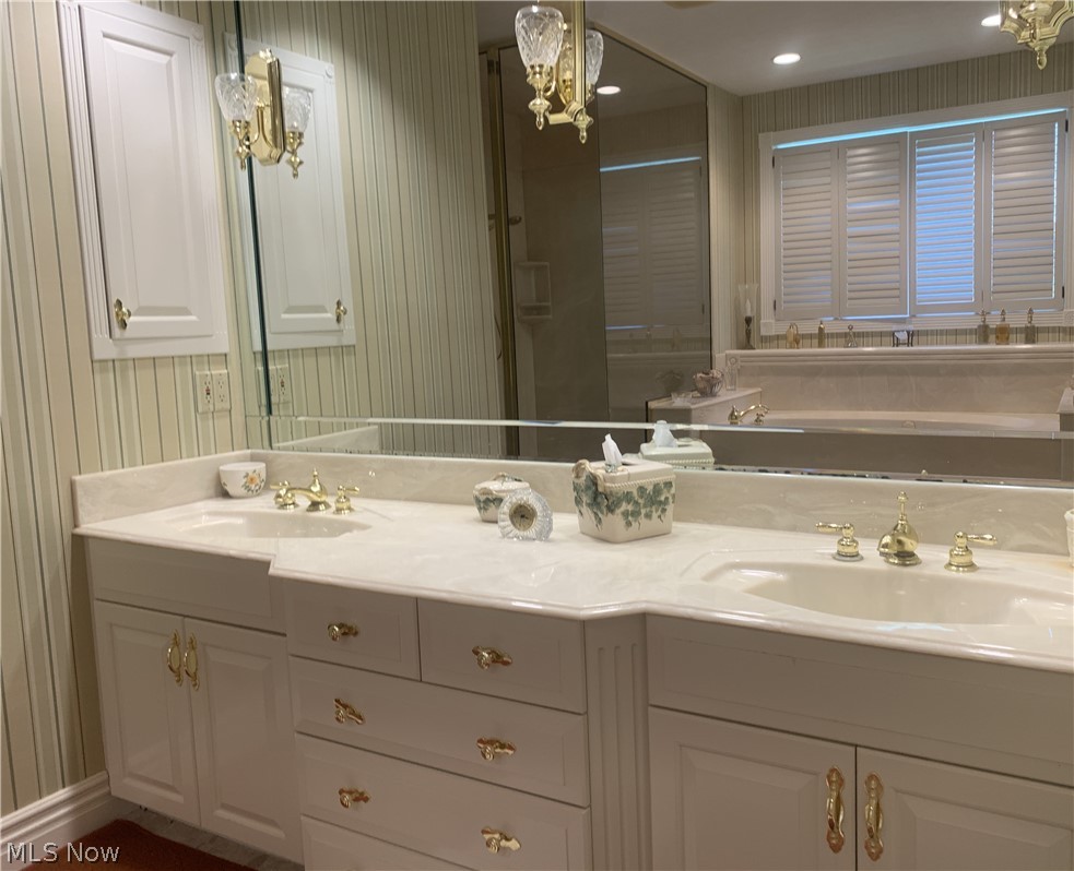 521 Hasbrock Road Norwalk, OH 44857 - Photo 24 of 50 Master Bath
